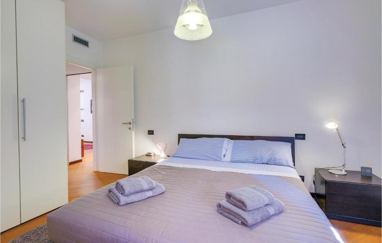 Nice Apartment In Venezia -Ve- With Wifi Kültér fotó