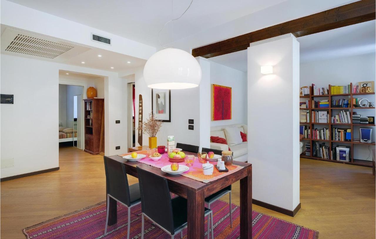 Nice Apartment In Venezia -Ve- With Wifi Kültér fotó