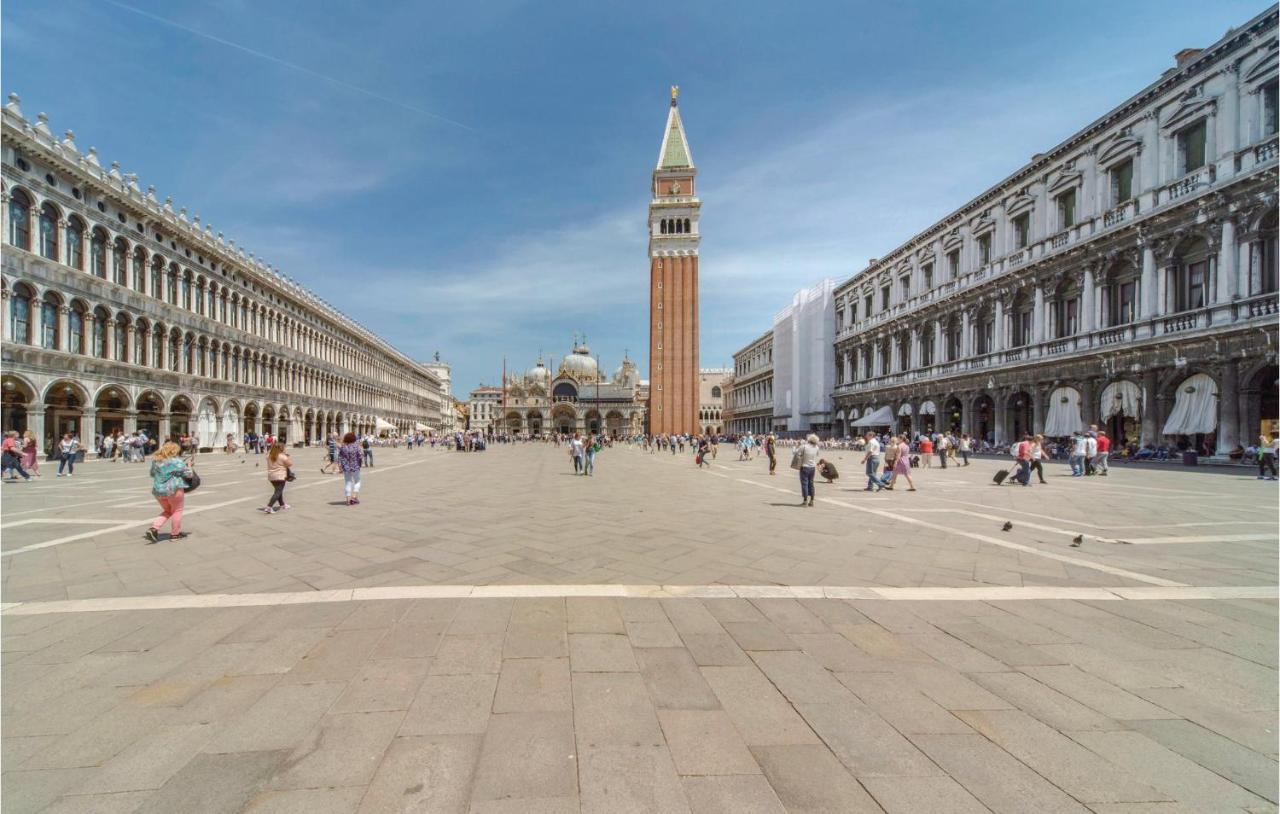 Nice Apartment In Venezia -Ve- With Wifi Kültér fotó
